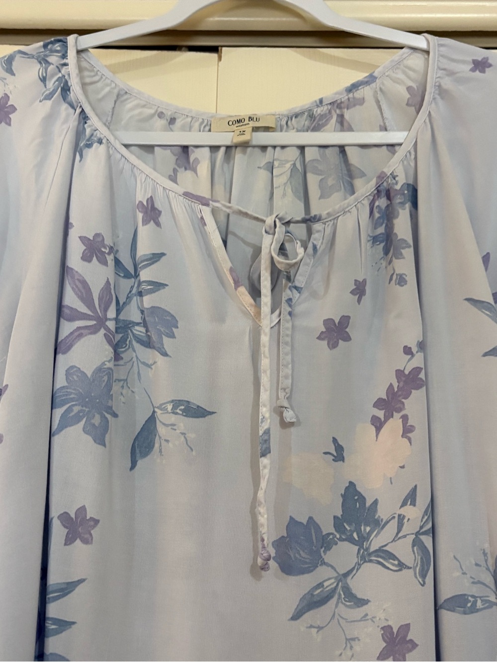 ❤️Gorgeous Como Blu Pale Blue Floral Tie-Neck Tunic - Picture 4 of 11